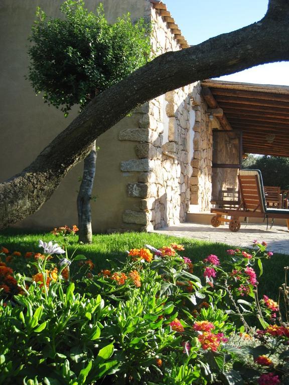 Villa Le Tre Pietre Baja Sardinia Exterior foto